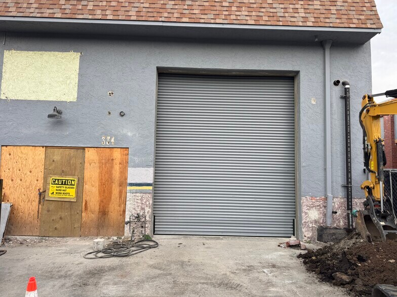 More Photos Of 334 Purissima St, Half Moon Bay Freestanding For Lease