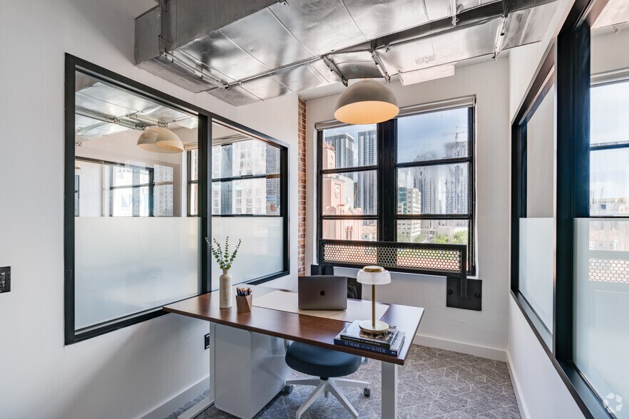 More Photos Of 117 NE 1st Ave, Miami Coworking Space
