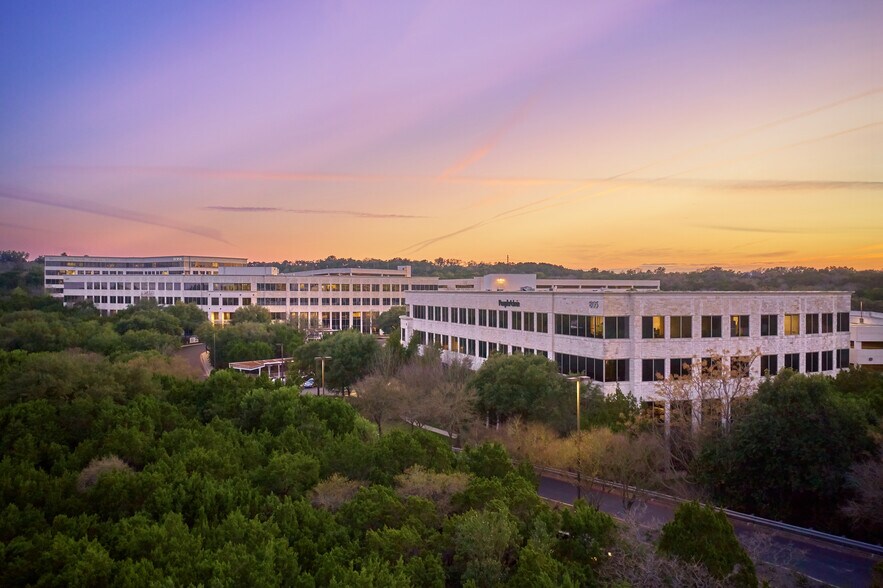More Photos Of 805 Las Cimas Pky, Austin Coworking Space