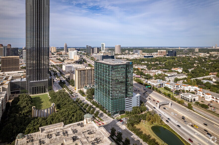 More Photos Of 3009 Post Oak Blvd, Houston Office For Lease