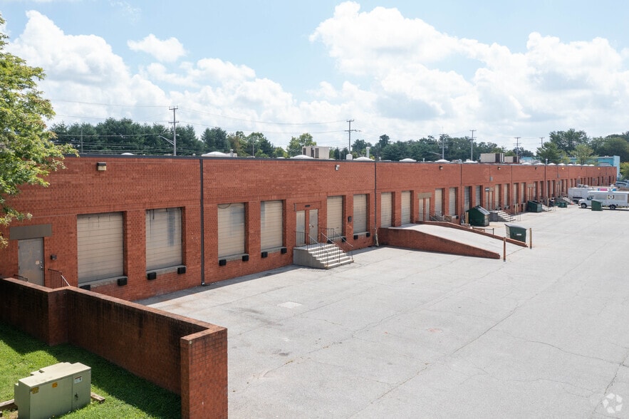 More Photos Of 9631 Liberty Rd, Randallstown Unknown For Lease