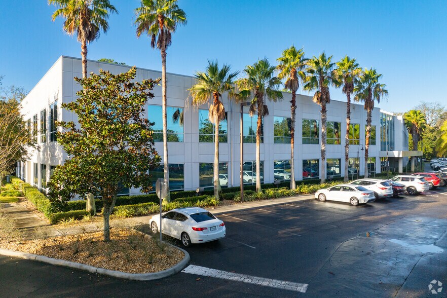 More Photos Of 7560 Red Bug Lake Rd, Oviedo Medical For Lease