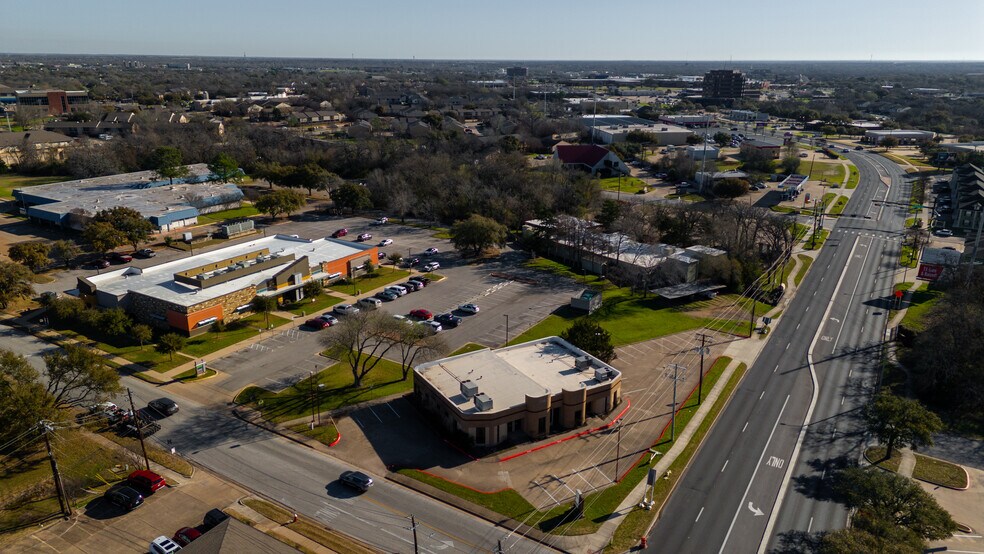 More Photos Of 1201 Briarcrest Dr, Bryan Medical For Sale