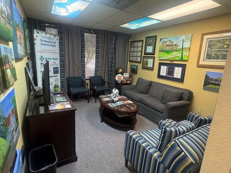 More Photos Of 1207 13th St, Modesto Office For Lease
