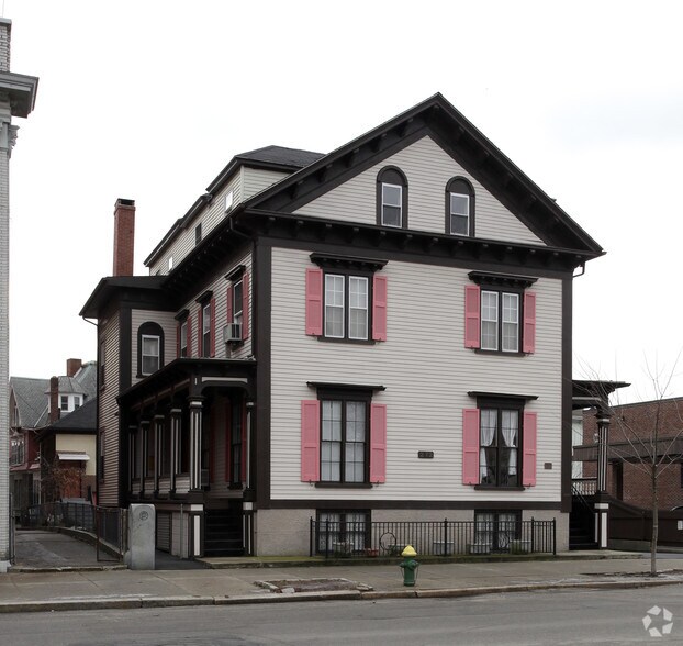 More Photos Of 272 Broadway, Providence Multifamily For Sale