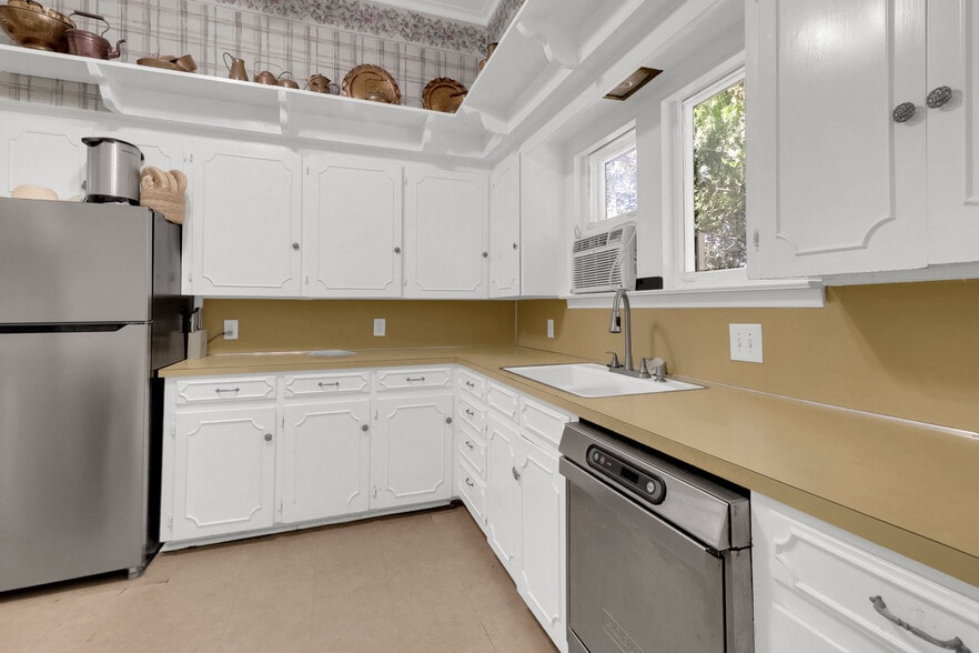 More Photos Of 312 S Tennessee St, McKinney Office For Lease