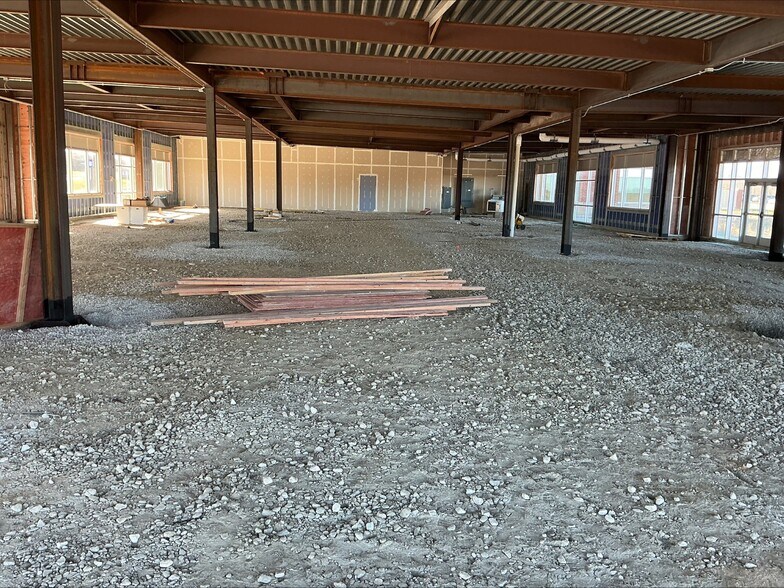 More Photos Of 1027 S Trimble Rd, Mansfield Medical For Lease