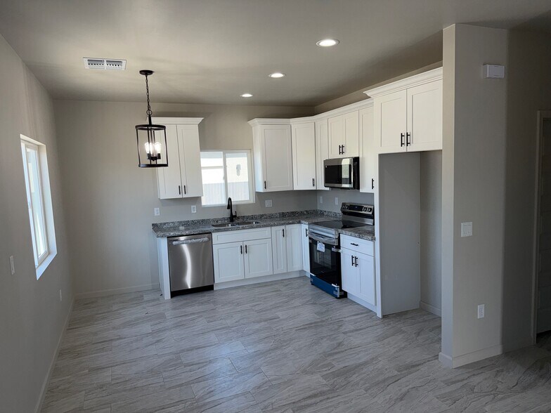More Photos Of 3902 E Fairmount St, Tucson Apartments For Sale