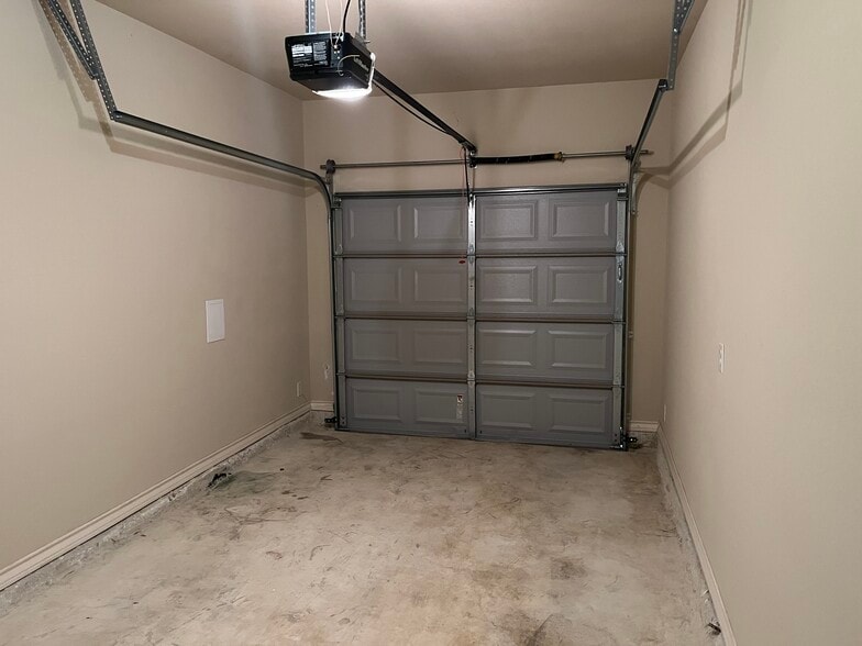 More Photos Of 6618 Mia Way, San Antonio Apartments For Sale