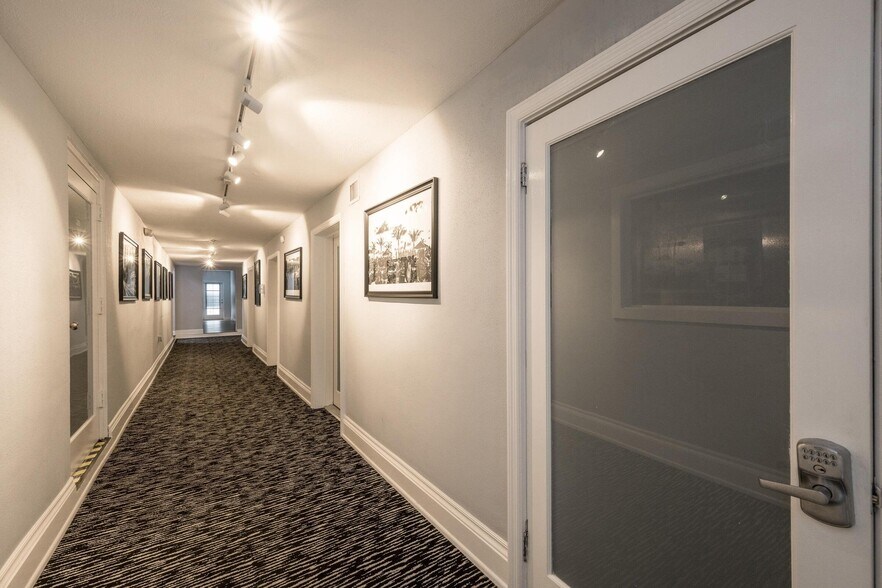 More Photos Of 524 Eaton St, Key West Loft Creative Space For Lease