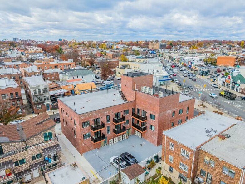 More Photos Of 16502 Sanford Ave, Flushing Apartments For Sale