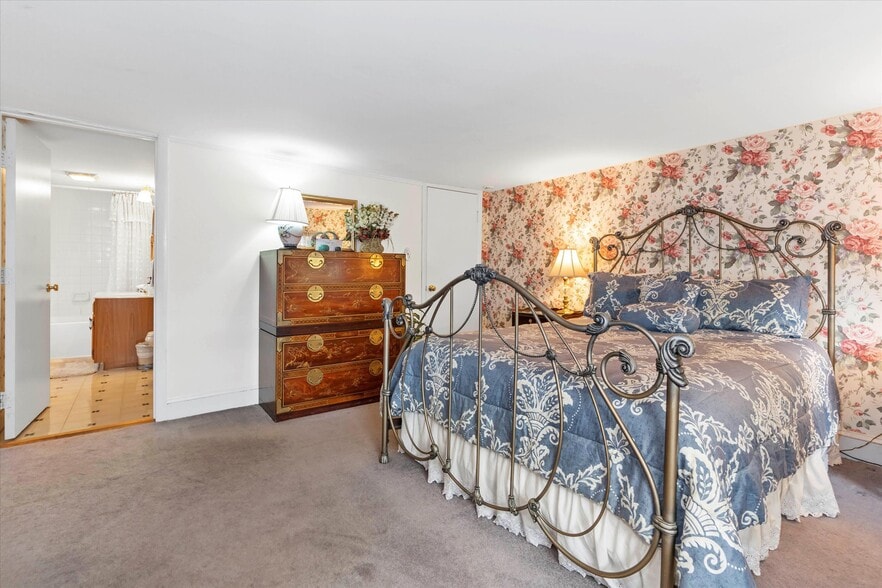 More Photos Of 300 Bohemia Ave, Chesapeake City Hospitality For Sale