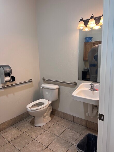 More Photos Of 1238 W 750 N, Springville Loft Creative Space For Lease