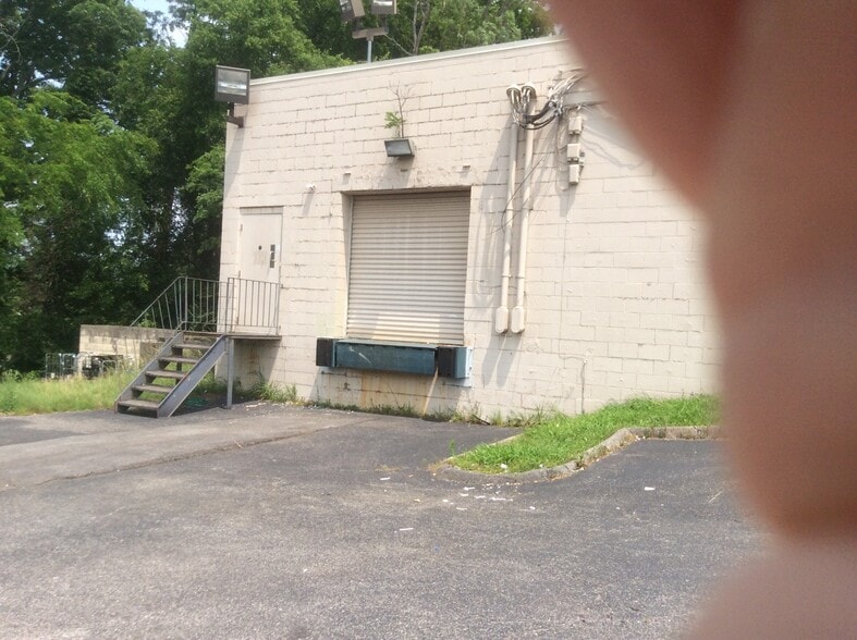 More Photos Of 4804 Clinton Hwy, Knoxville Freestanding For Lease