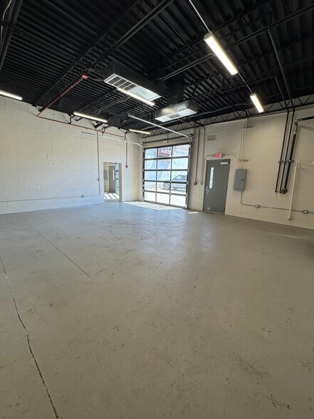 More Photos Of 12621-12631 Larchmere Blvd, Cleveland Apartments For Lease
