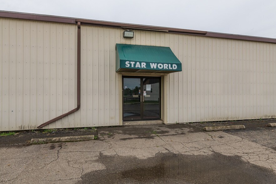 More Photos Of 412 Harrison St, Kalamazoo Freestanding For Lease