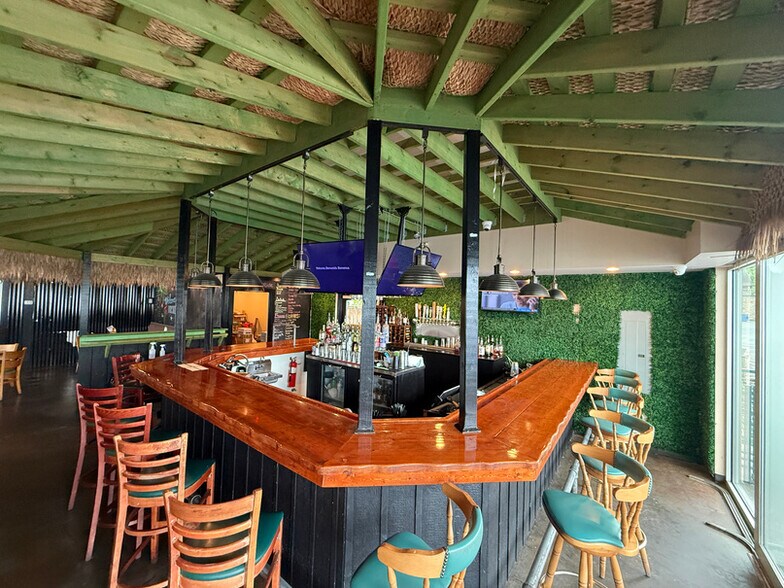 More Photos Of 69 Mont Chateau Rd, Morgantown Restaurant For Sale