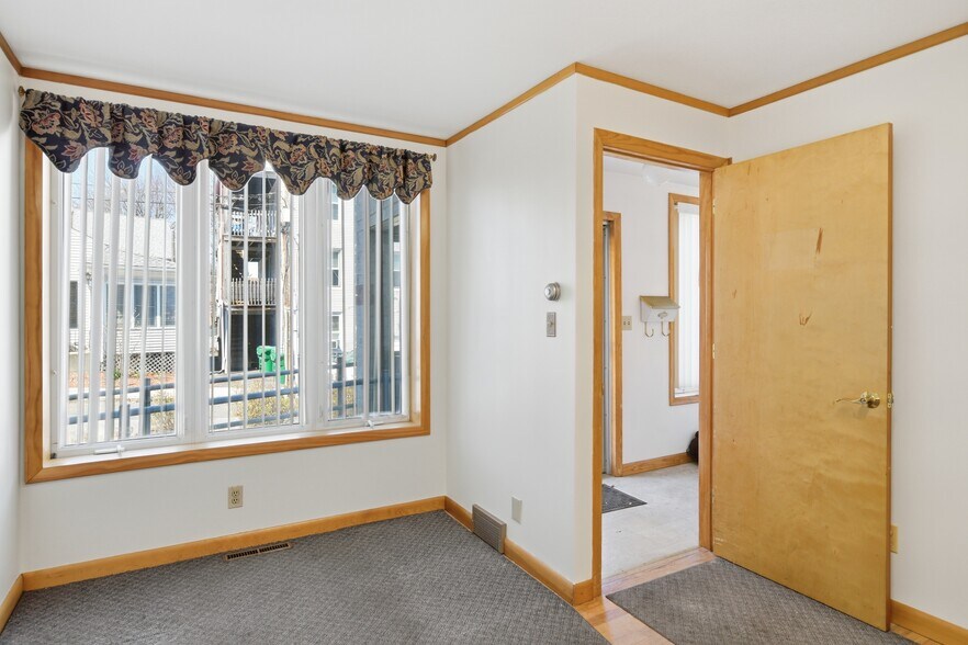 More Photos Of 328 Front St, Chicopee Storefront Retail Office For Lease