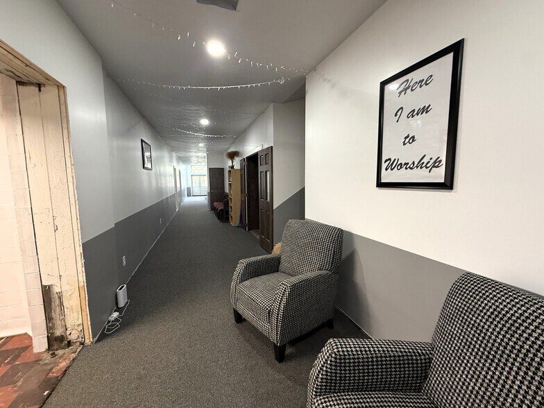 More Photos Of 33328 Main St, Townville Manufacturing For Sale
