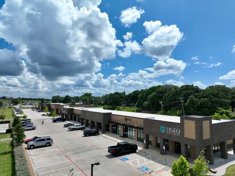 More Photos Of 1800 Lone Oak Rd, Weatherford Storefront Retail Office For Sale