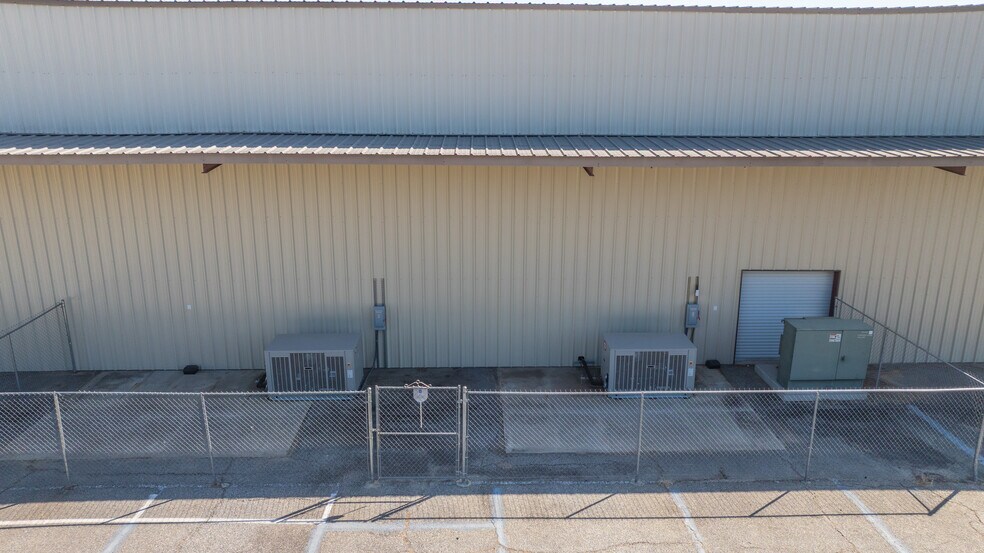 More Photos Of 2476 GA-76 Hwy, Adel Warehouse For Sale