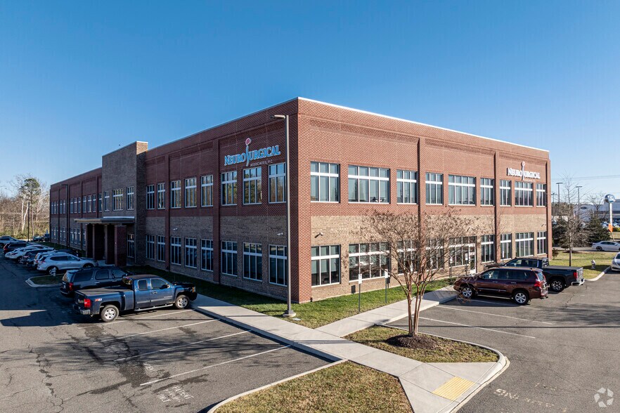 More Photos Of 1011 Johnston Willis Dr, North Chesterfield Medical For Lease