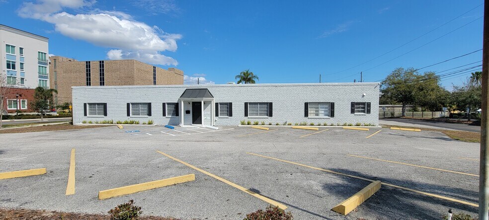 More Photos Of 1275 Cleveland St, Clearwater Medical For Lease