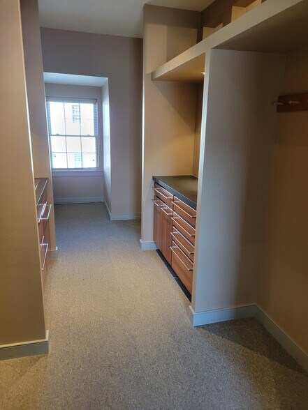 More Photos Of 342 E Main St, Leola Office For Lease