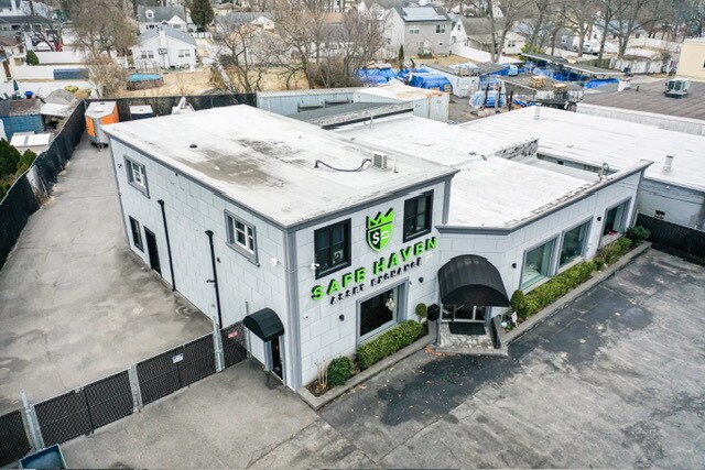 More Photos Of 147 Sunrise Hwy, Amityville Storefront Retail Office For Sale