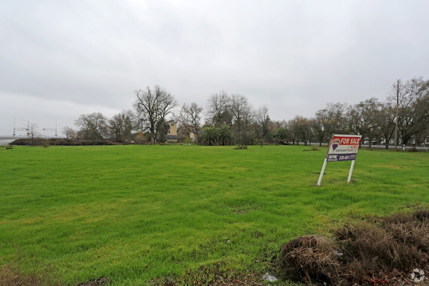 More Photos Of 1200 Churchill Downs, Woodland Land For Sale