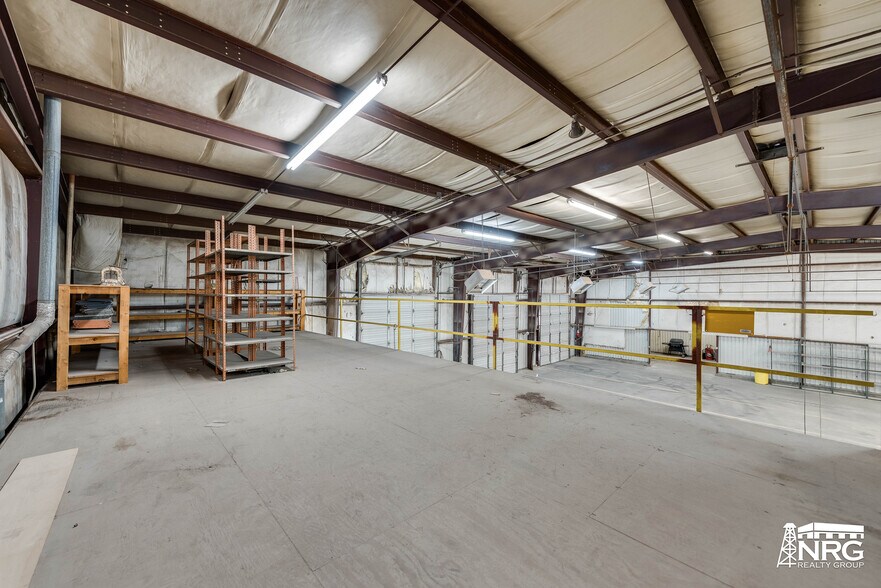 More Photos Of 800 S Meadow Ave, Odessa Warehouse For Sale
