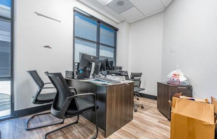 More Photos Of 31571 Canyon Estates Dr, Lake Elsinore Medical For Lease