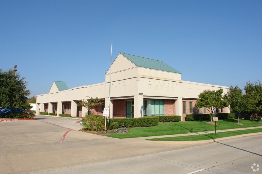 More Photos Of 2225 Avenue J, Arlington Office For Sale