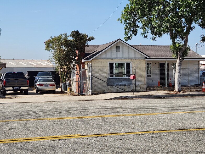 Primary Photo Of 15606 Cypress Ave, Baldwin Park Contractor Storage Yard For Lease