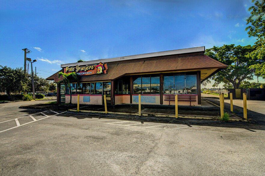 Primary Photo Of 1190 E Commercial Blvd, Oakland Park Restaurant For Lease