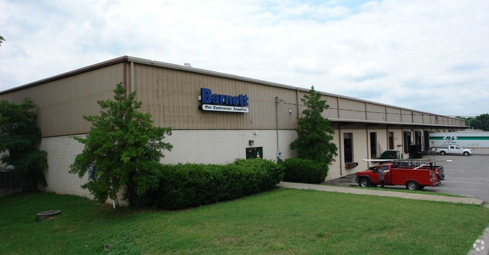 More Photos Of 2701-2707 Eugenia Ave, Nashville Distribution For Lease