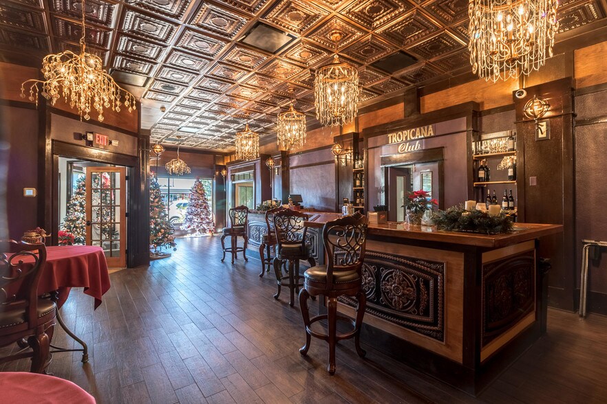 More Photos Of 400 E Nelson Ave, Defuniak Springs Hotel For Sale