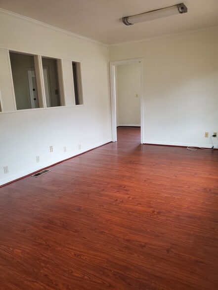 More Photos Of 726 Windy Hill Rd, Smyrna Loft Creative Space For Lease