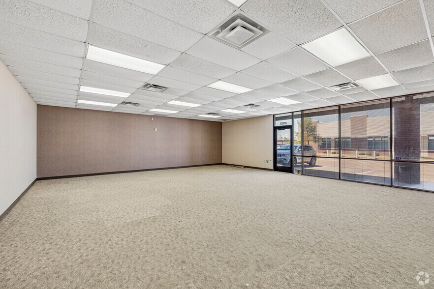 More Photos Of 2819-2929 Altamesa Blvd, Fort Worth Storefront For Lease