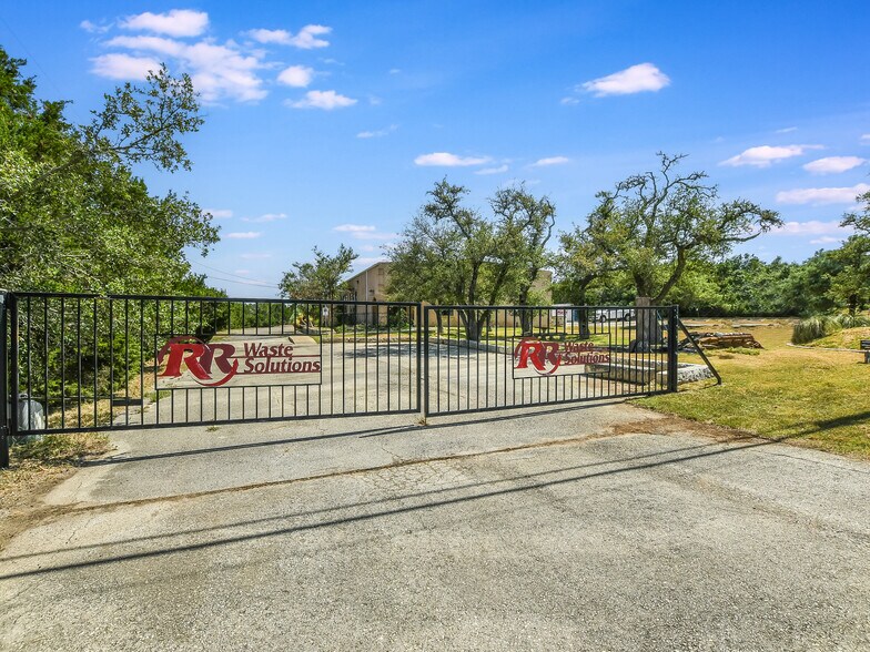 More Photos Of 4004 E Hwy 290, Dripping Springs Medical For Sale