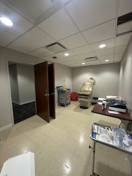 More Photos Of 4525 S Klein Ave, Oklahoma City Office For Lease