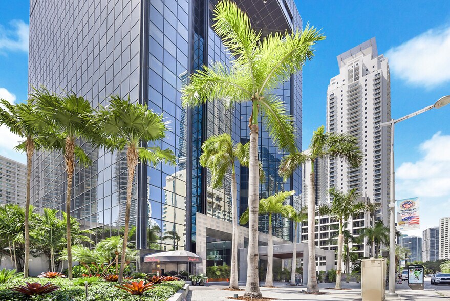 More Photos Of 1200 Brickell Ave, Miami Loft Creative Space For Lease