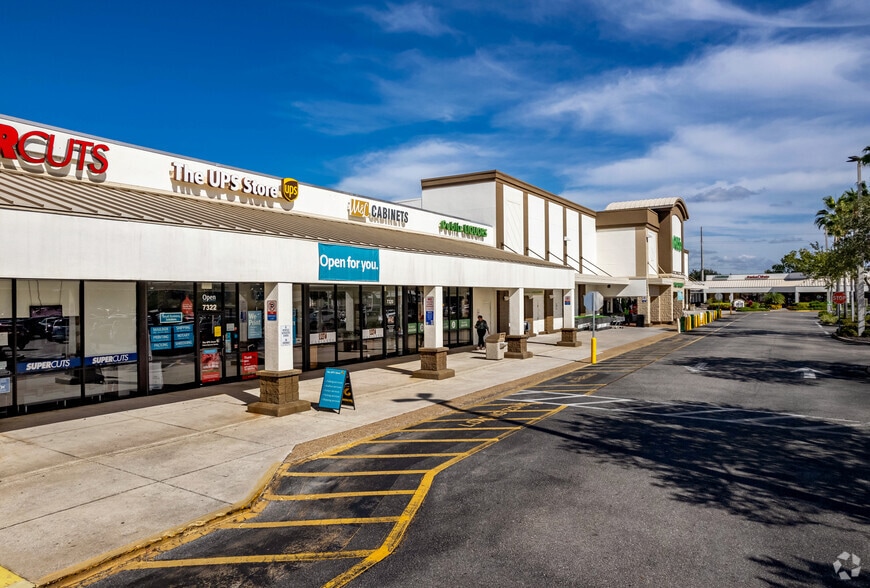 More Photos Of 7208-7324 Manatee Ave W, Bradenton Unknown For Lease