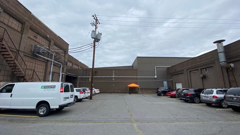 More Photos Of 508 Delaware Ave, West Pittston Warehouse For Sale