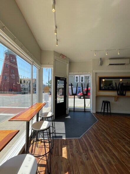 More Photos Of 1 North St, Portland Apartments For Lease