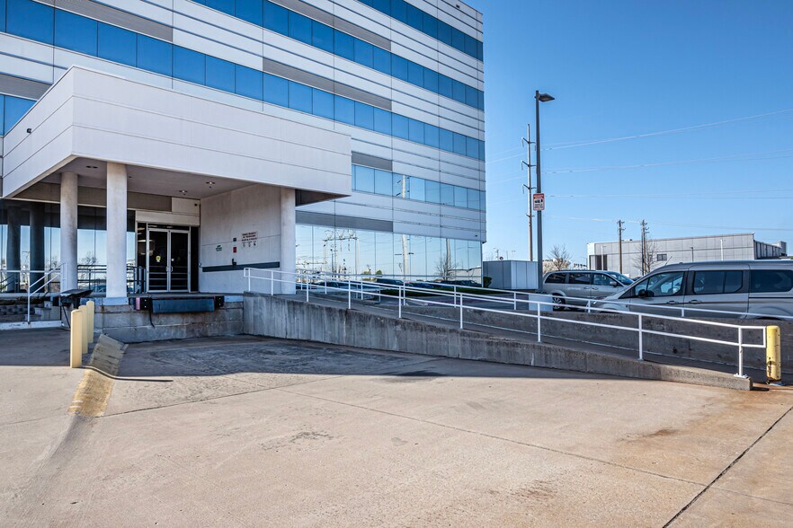 More Photos Of 3800 N May Ave, Oklahoma City Office For Sale