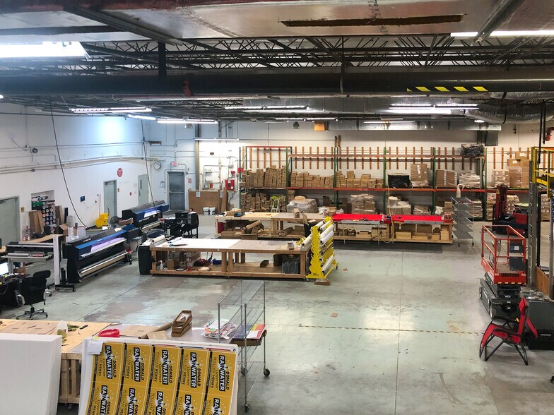 More Photos Of 10045 102nd Ter, Sebastian Light Manufacturing For Sale