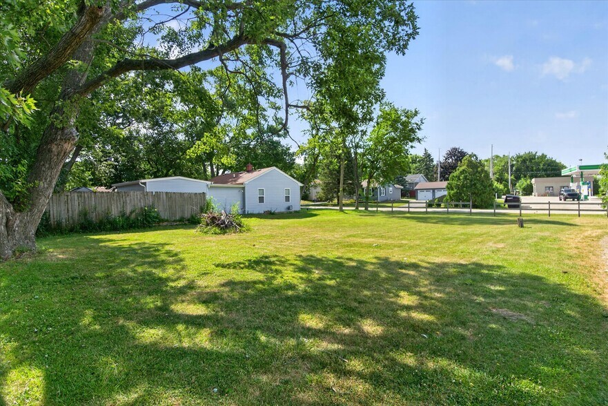 More Photos Of 12425 Antioch Rd, Trevor Freestanding For Sale