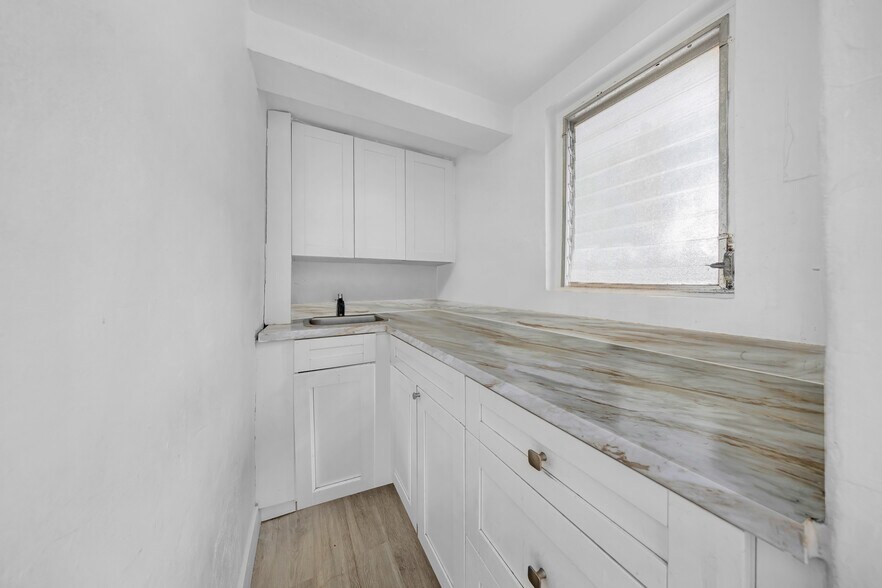 More Photos Of 943 SW 9th Ave, Miami Apartments For Sale