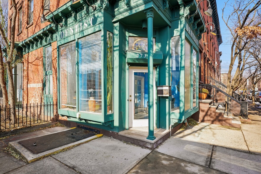 Primary Photo Of 273A Monmouth St, Jersey City Medical For Sale